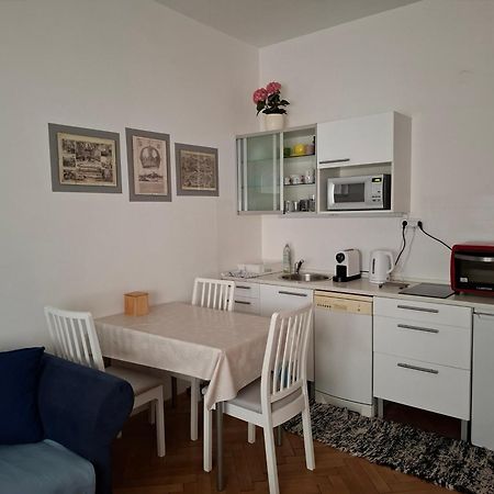 Coronation Apartment Bratislava Dış mekan fotoğraf