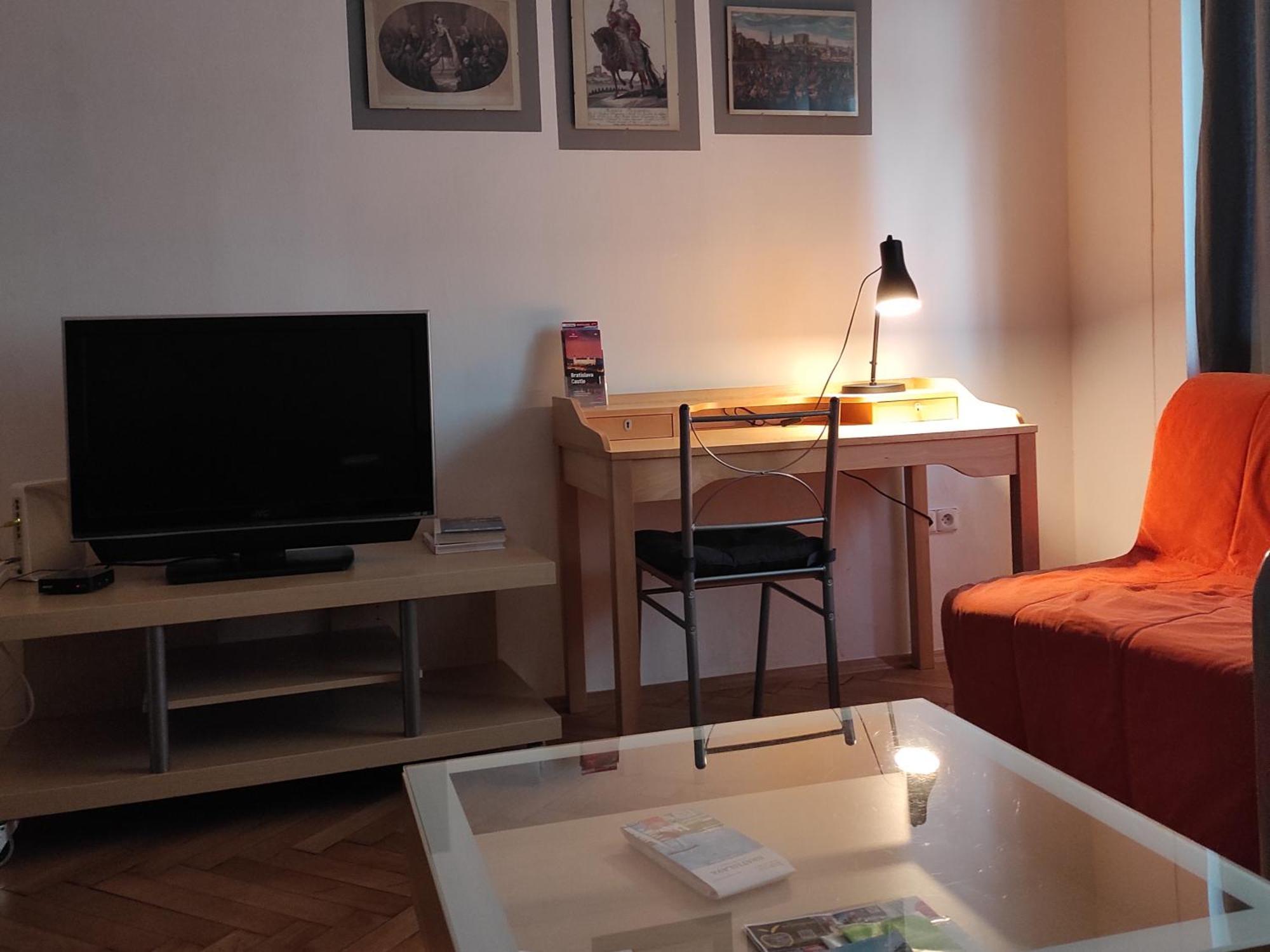 Coronation Apartment Bratislava Dış mekan fotoğraf